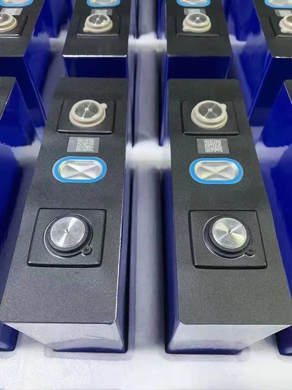 Pilhas prismáticos da pilha de bateria 202ah do lítio LiFePO4 3.2v LFP para o sistema solar